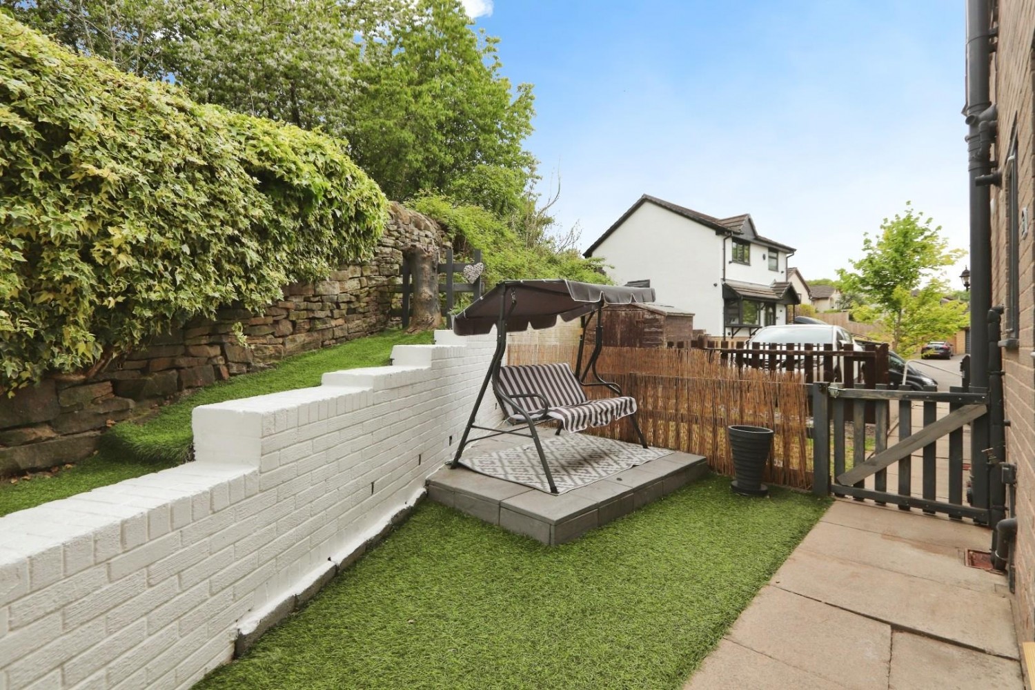 Paterson Gardens, Stocksbridge, Sheffield, S36 1JR