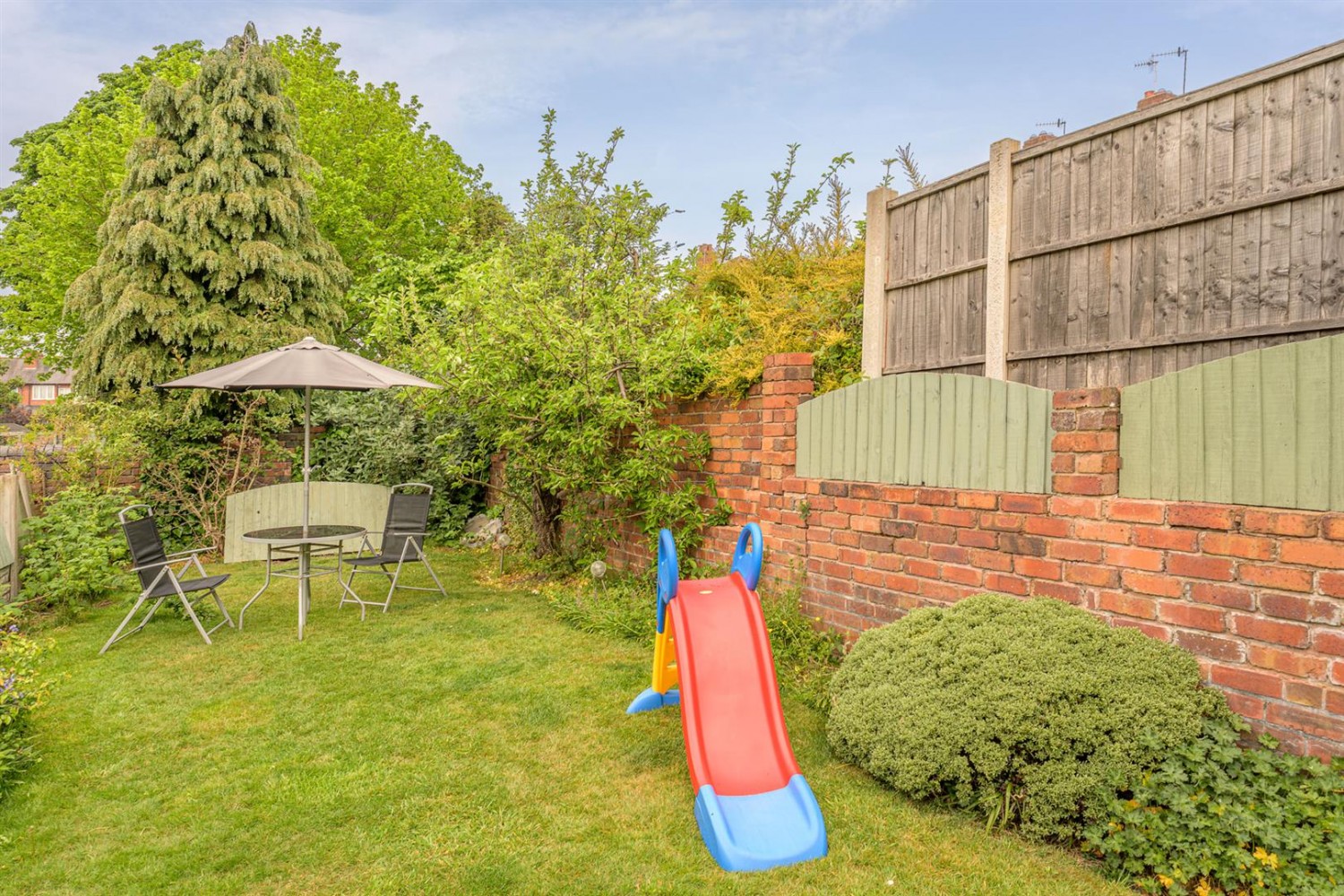 Dudley Wood Road, Dudley, DY2 0DA