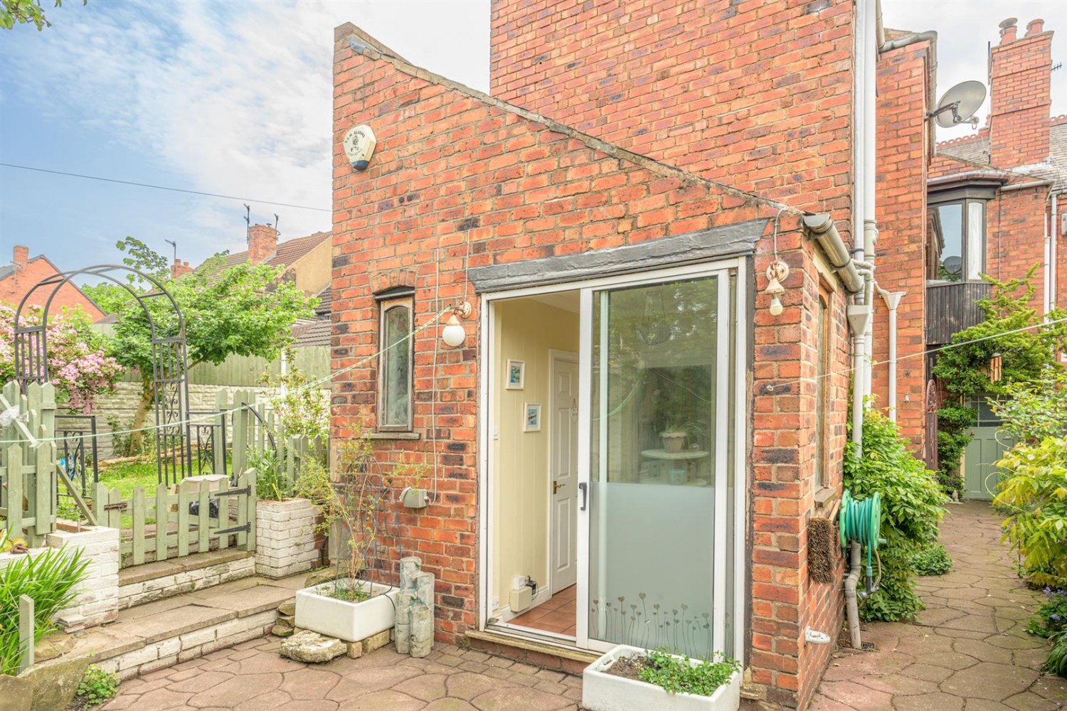 Dudley Wood Road, Dudley, DY2 0DA