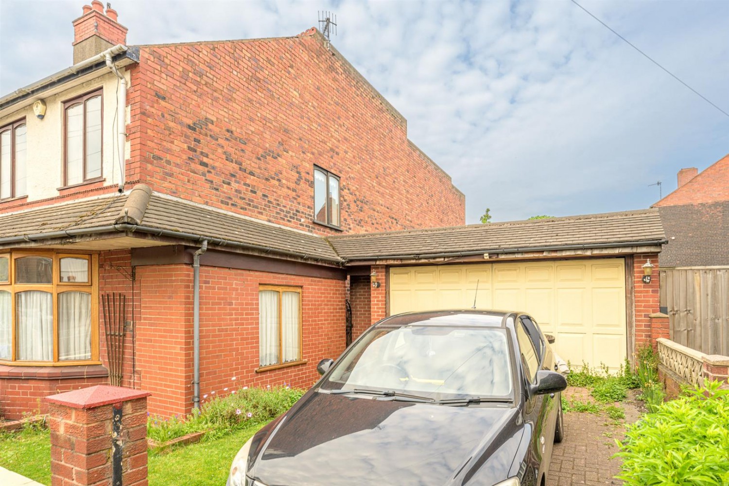 Dudley Wood Road, Dudley, DY2 0DA