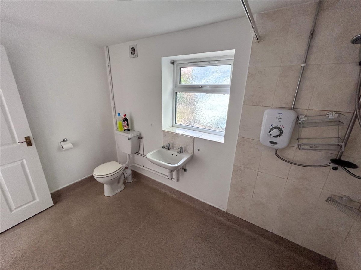 Consort Crescent, Pensnett, DY5 4DD