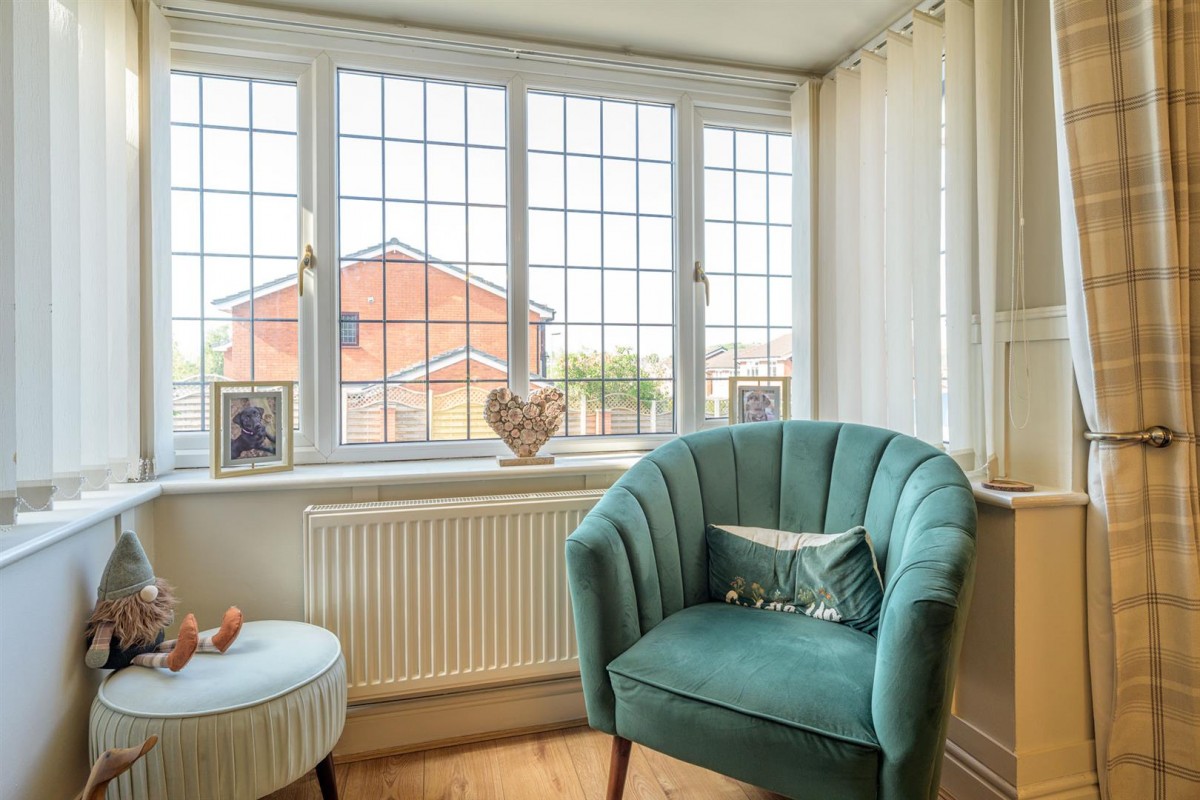 Lythwood Drive, Brierley Hill, DY5 3QW