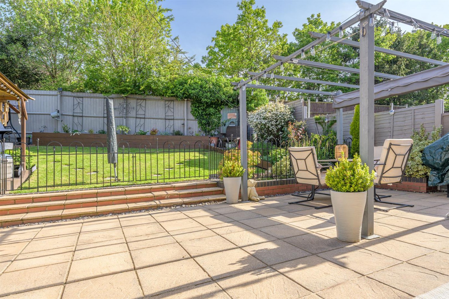 Lythwood Drive, Brierley Hill, DY5 3QW
