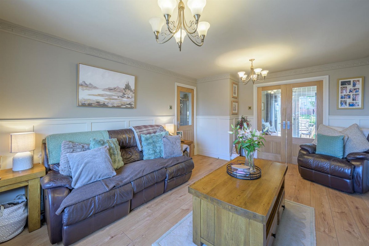 Lythwood Drive, Brierley Hill, DY5 3QW