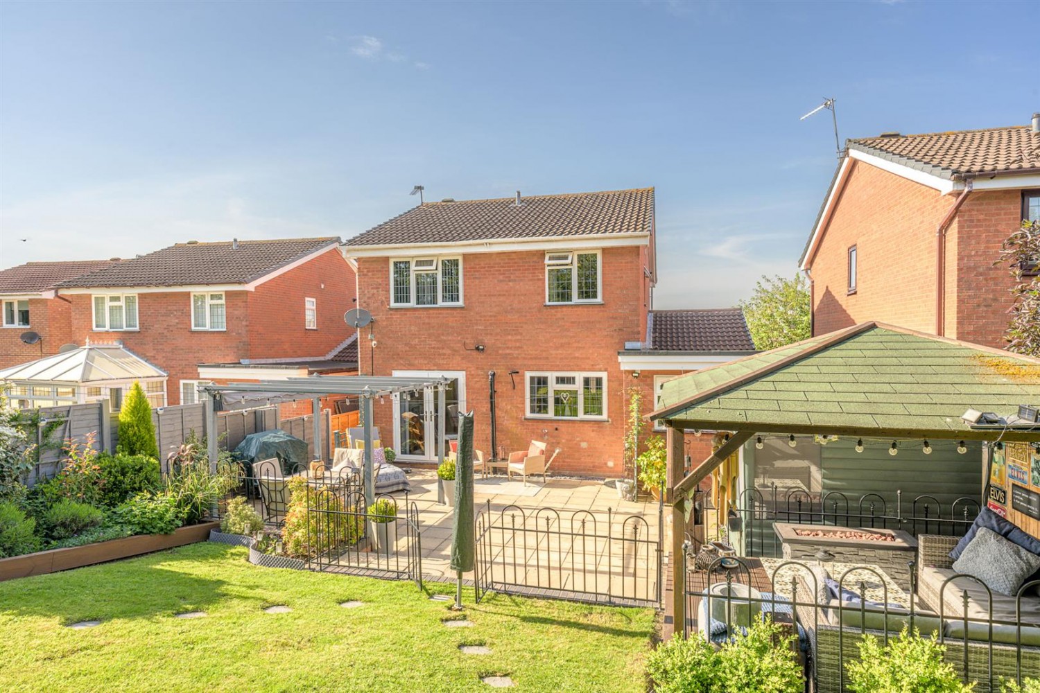Lythwood Drive, Brierley Hill, DY5 3QW