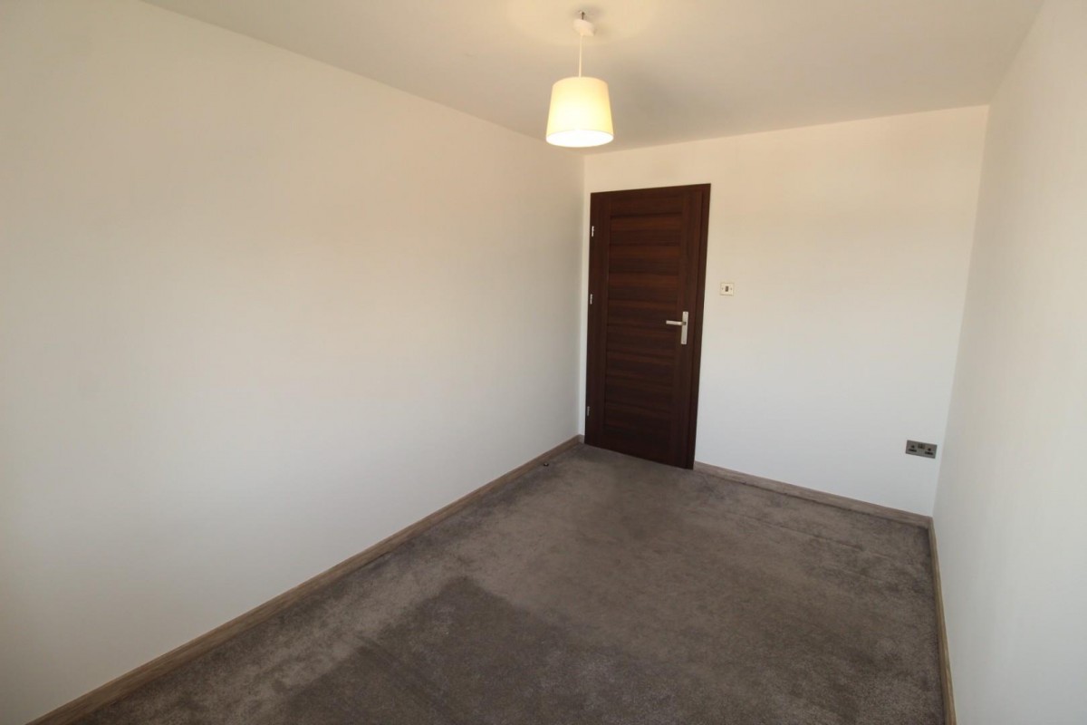 57 Ferrybridge Road, Castleford