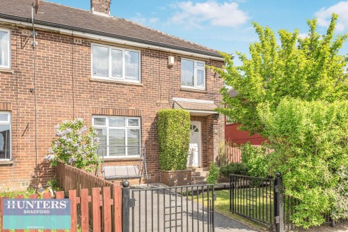 Meadway, Woodside, Bradford, West Yorkshire, BD6 2SP