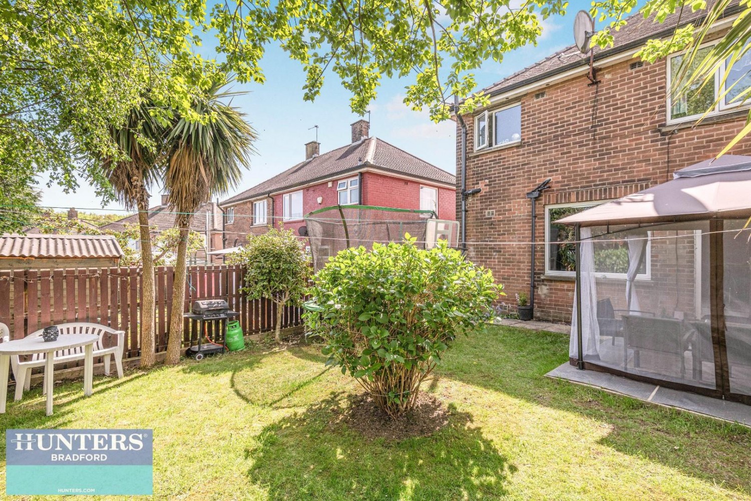 Meadway, Woodside, Bradford, West Yorkshire, BD6 2SP