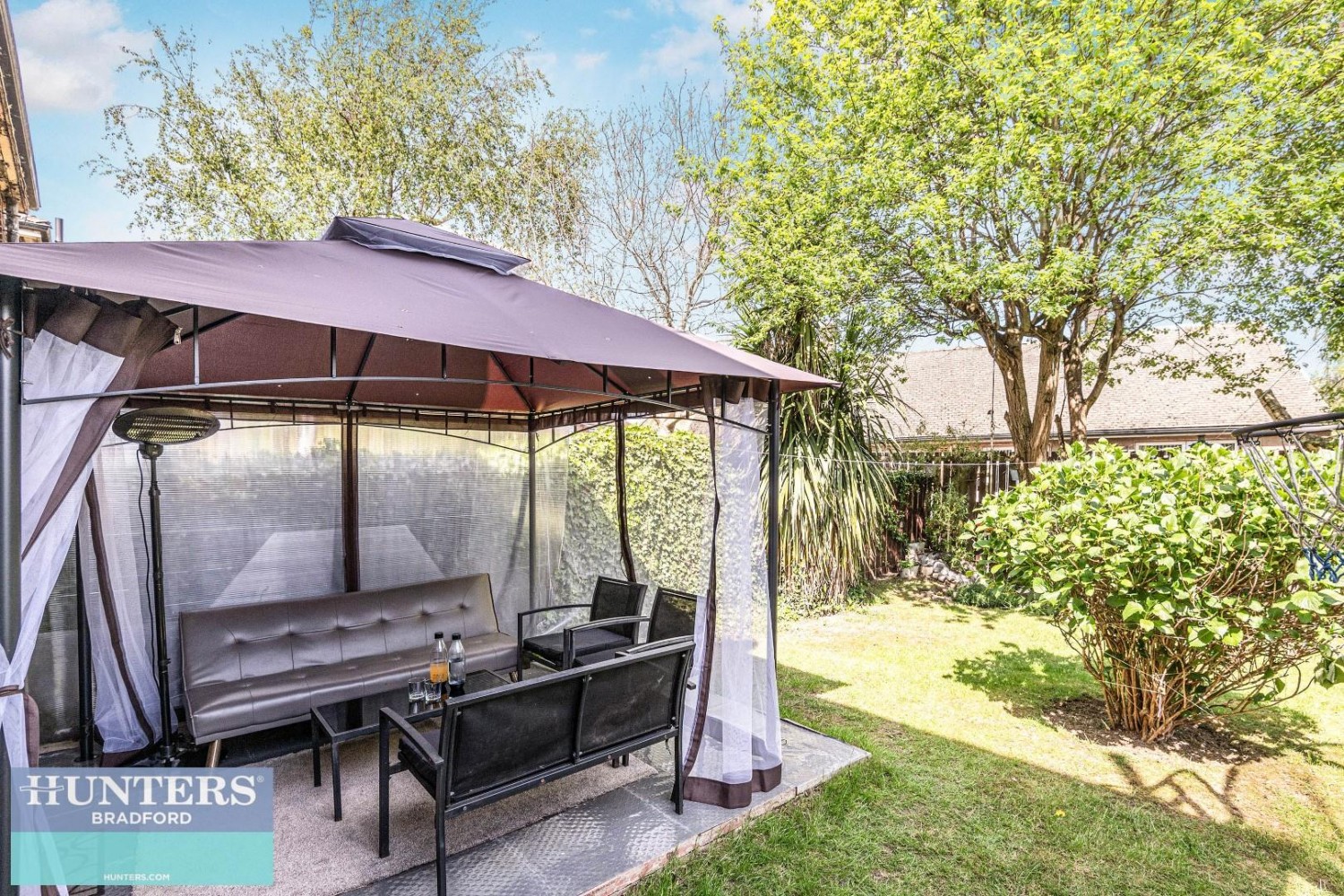 Meadway, Woodside, Bradford, West Yorkshire, BD6 2SP