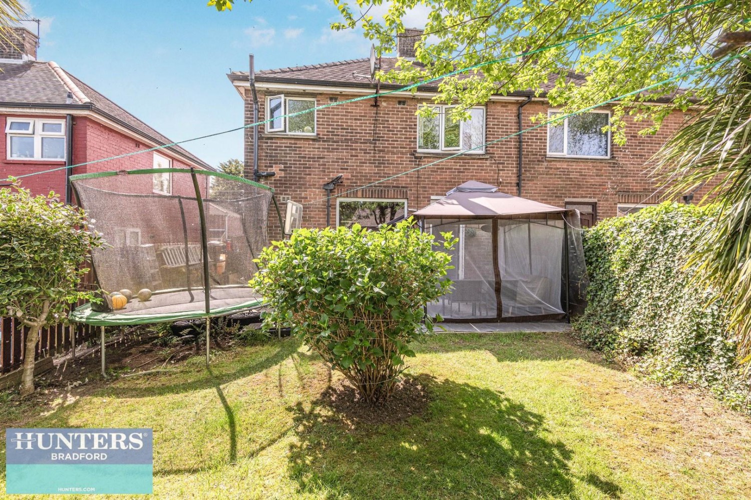 Meadway, Woodside, Bradford, West Yorkshire, BD6 2SP