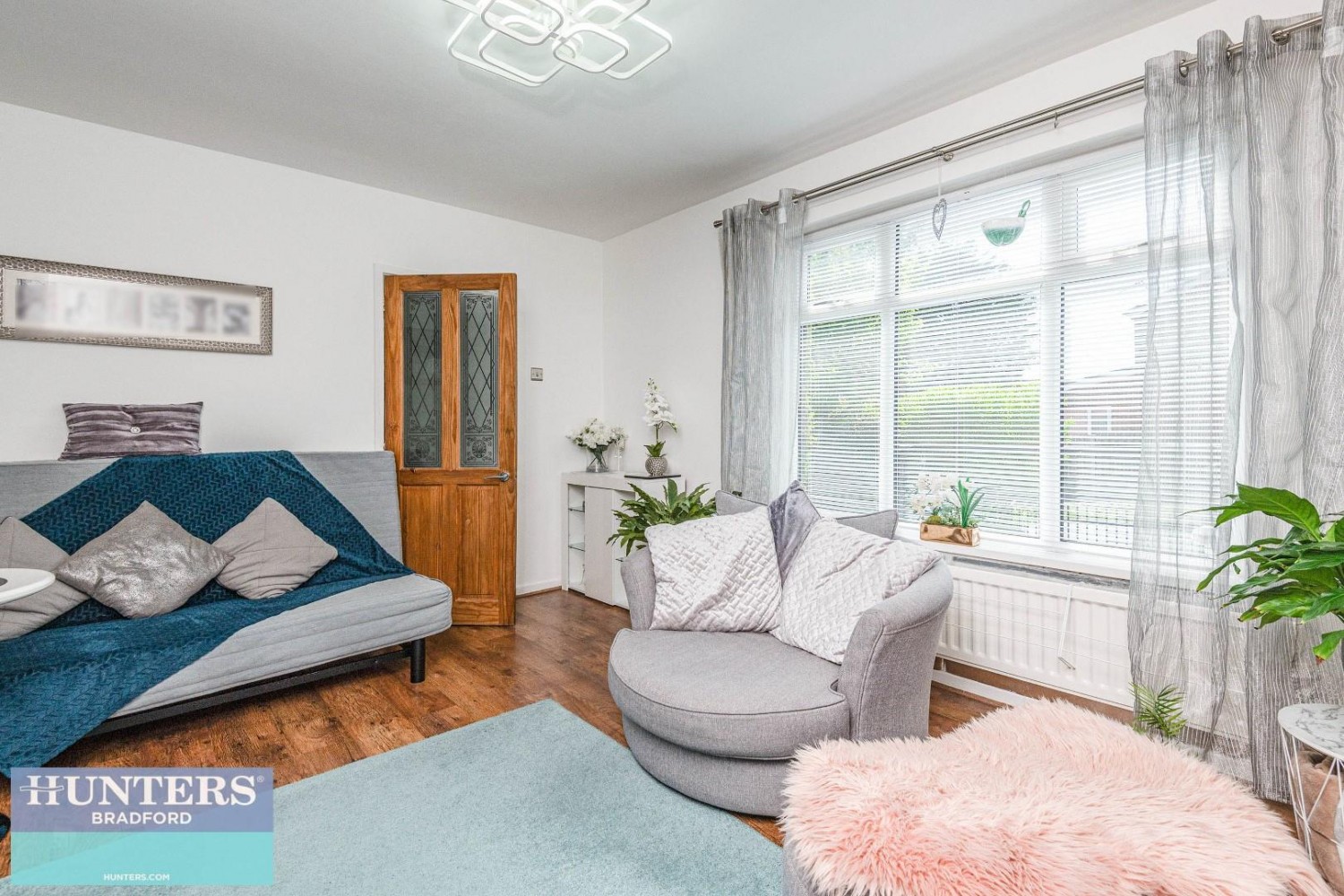 Meadway, Woodside, Bradford, West Yorkshire, BD6 2SP