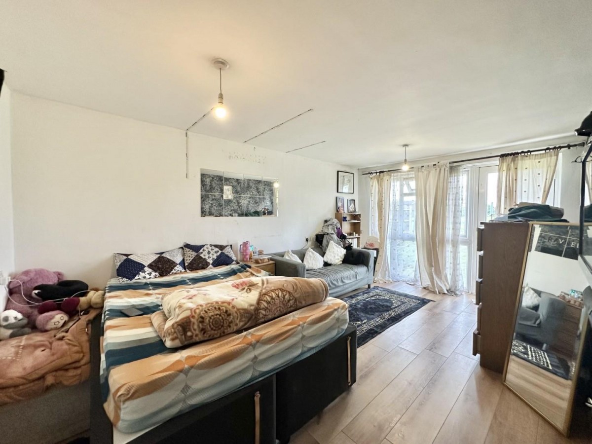 Albion Road, Hayes, UB3 2SP