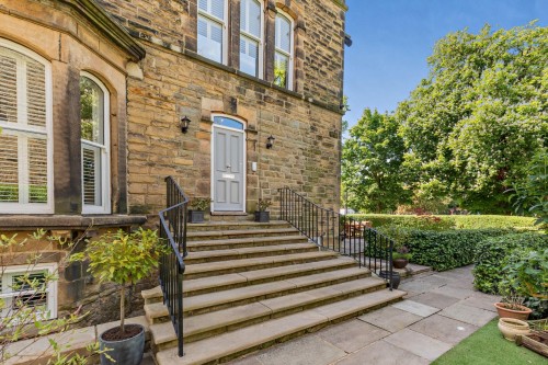 Victoria Avenue, Harrogate, HG1 5PR