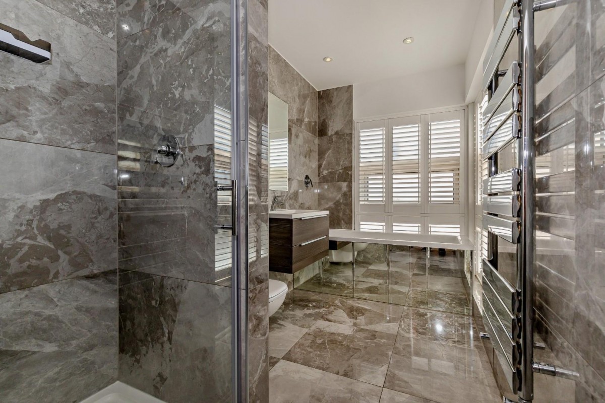 Victoria Avenue, Harrogate, HG1 5PR