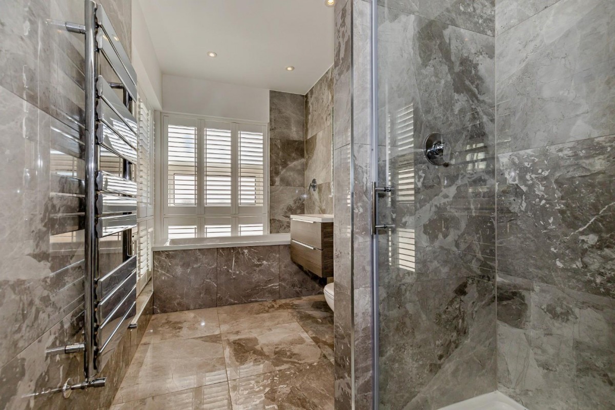 Victoria Avenue, Harrogate, HG1 5PR