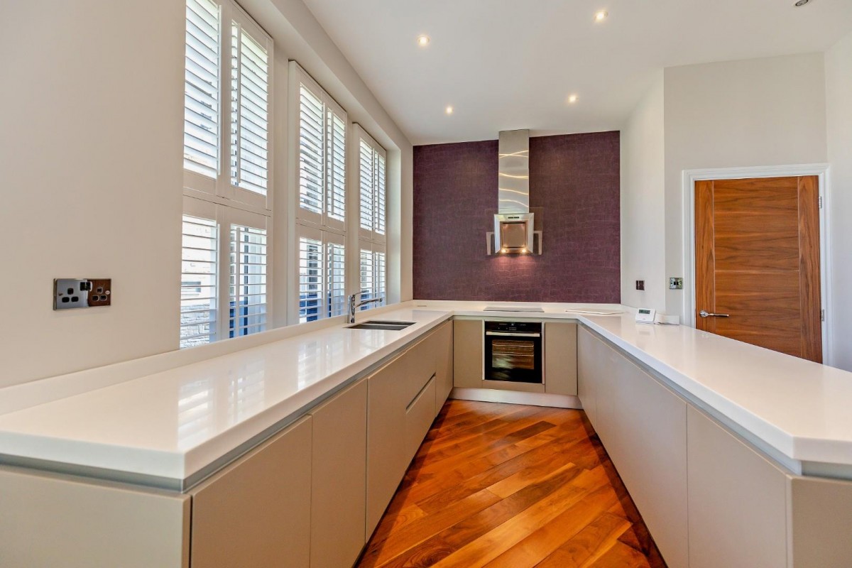 Victoria Avenue, Harrogate, HG1 5PR