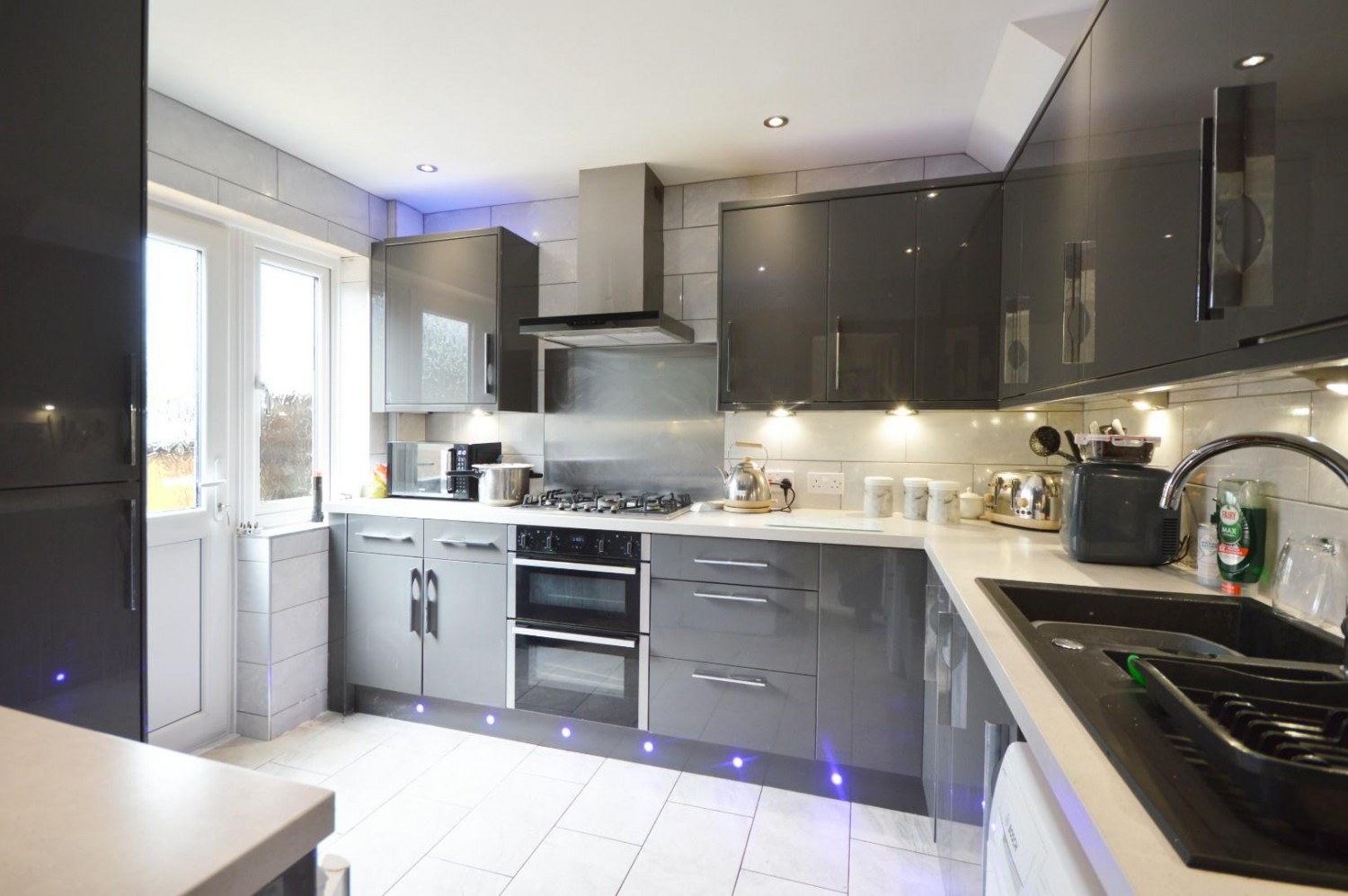 Pavey Road , Bristol, BS13 0JX