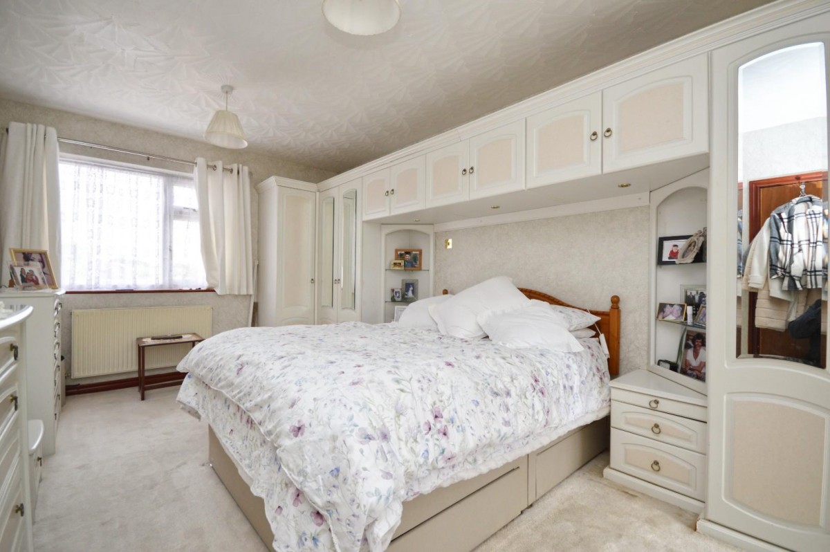 Pavey Road , Bristol, BS13 0JX