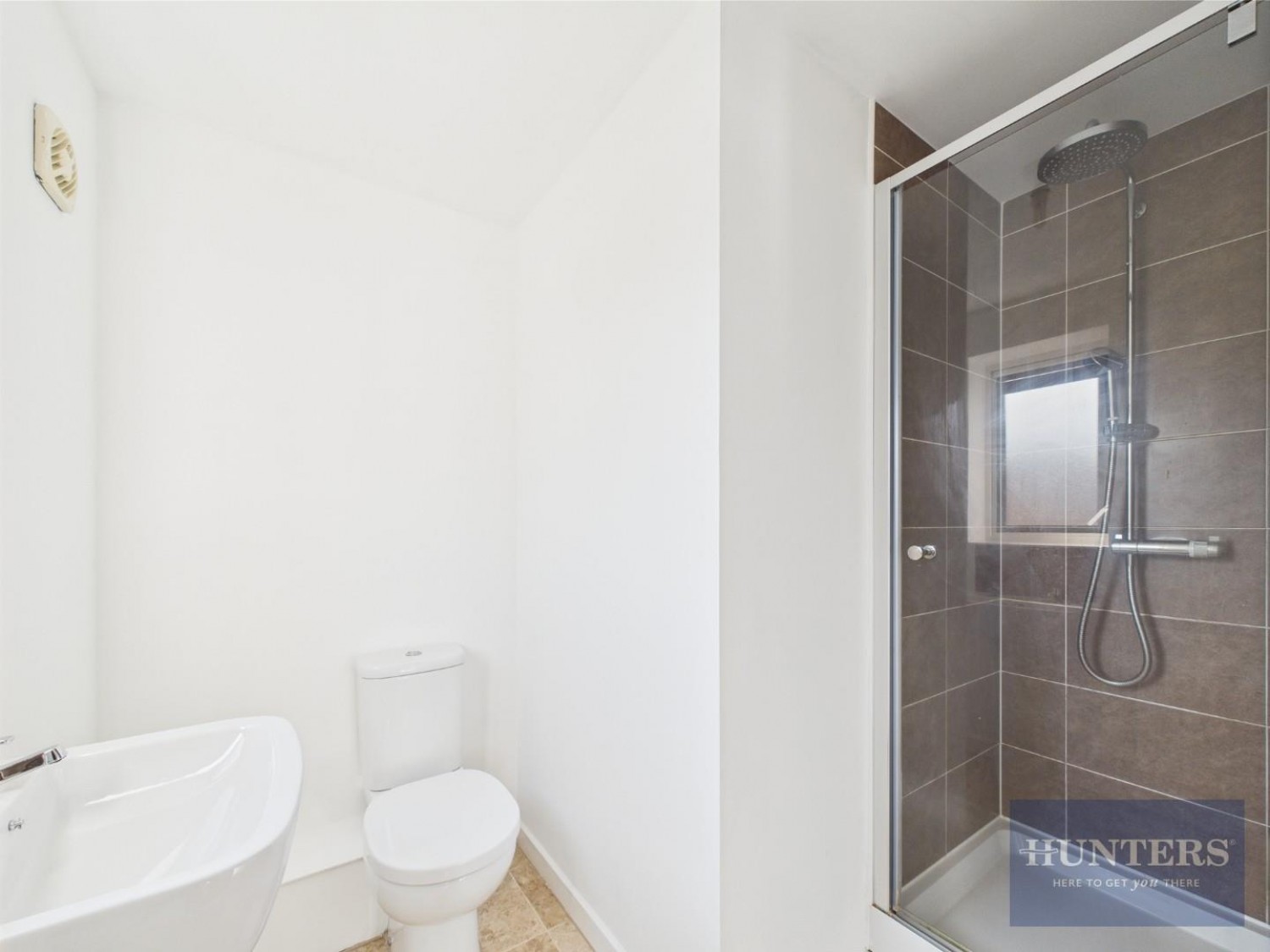 Sapphire Road, Bishops Cleeve, Cheltenham