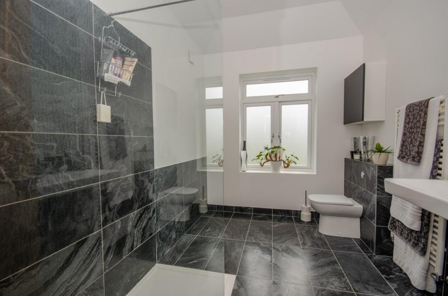 Cleeve Park Road, Downend, Bristol, BS16 6DN