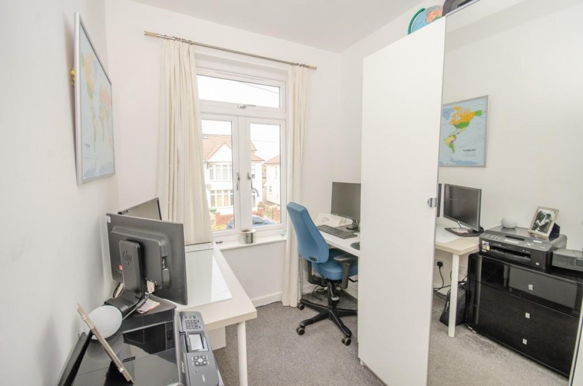 Cleeve Park Road, Downend, Bristol, BS16 6DN