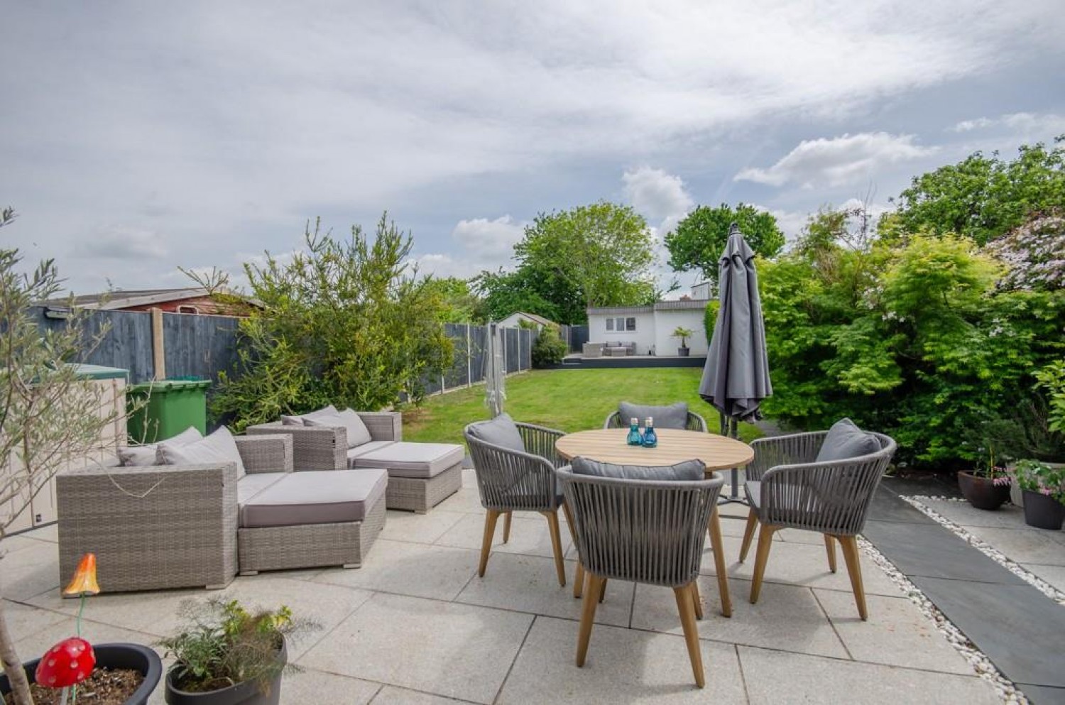Cleeve Park Road, Downend, Bristol, BS16 6DN