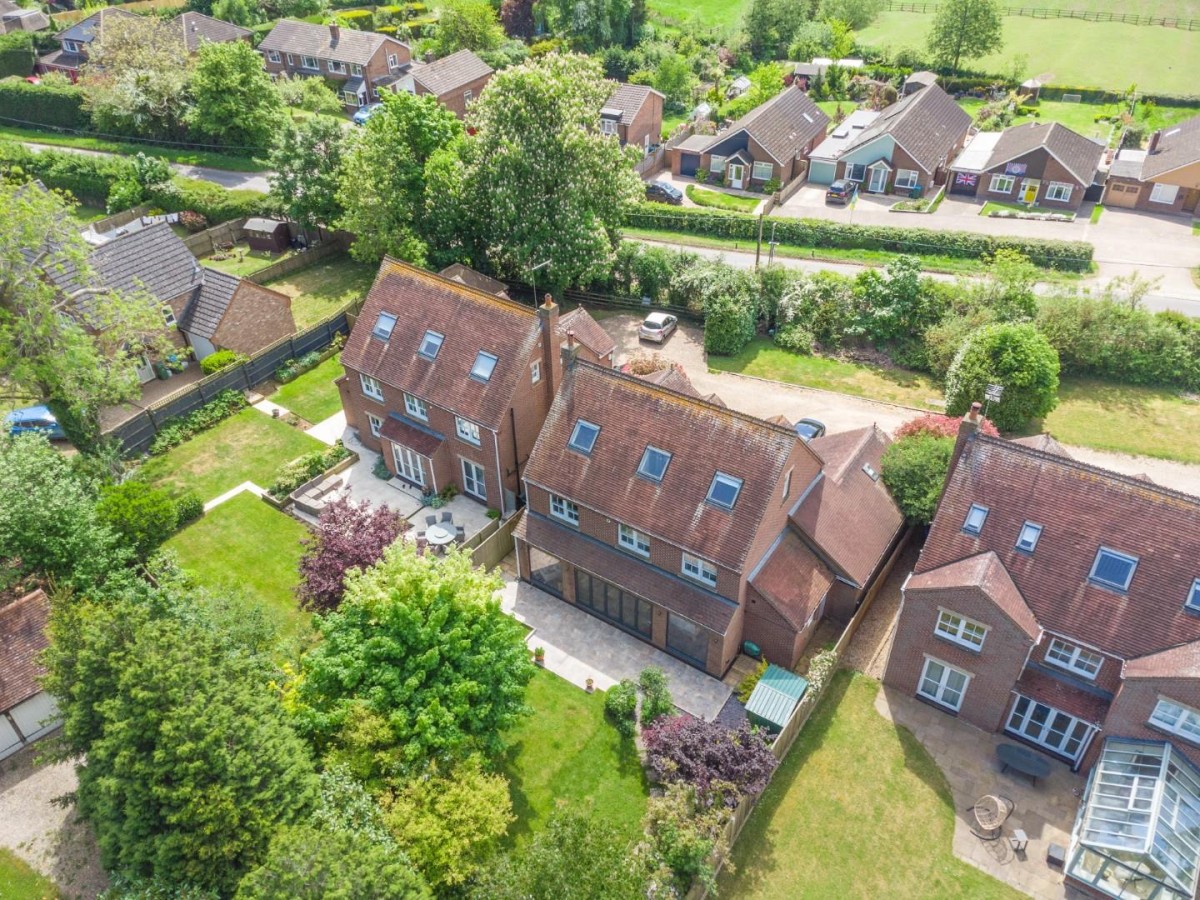 Eleanors Garden, Stewkley, Leighton Buzzard