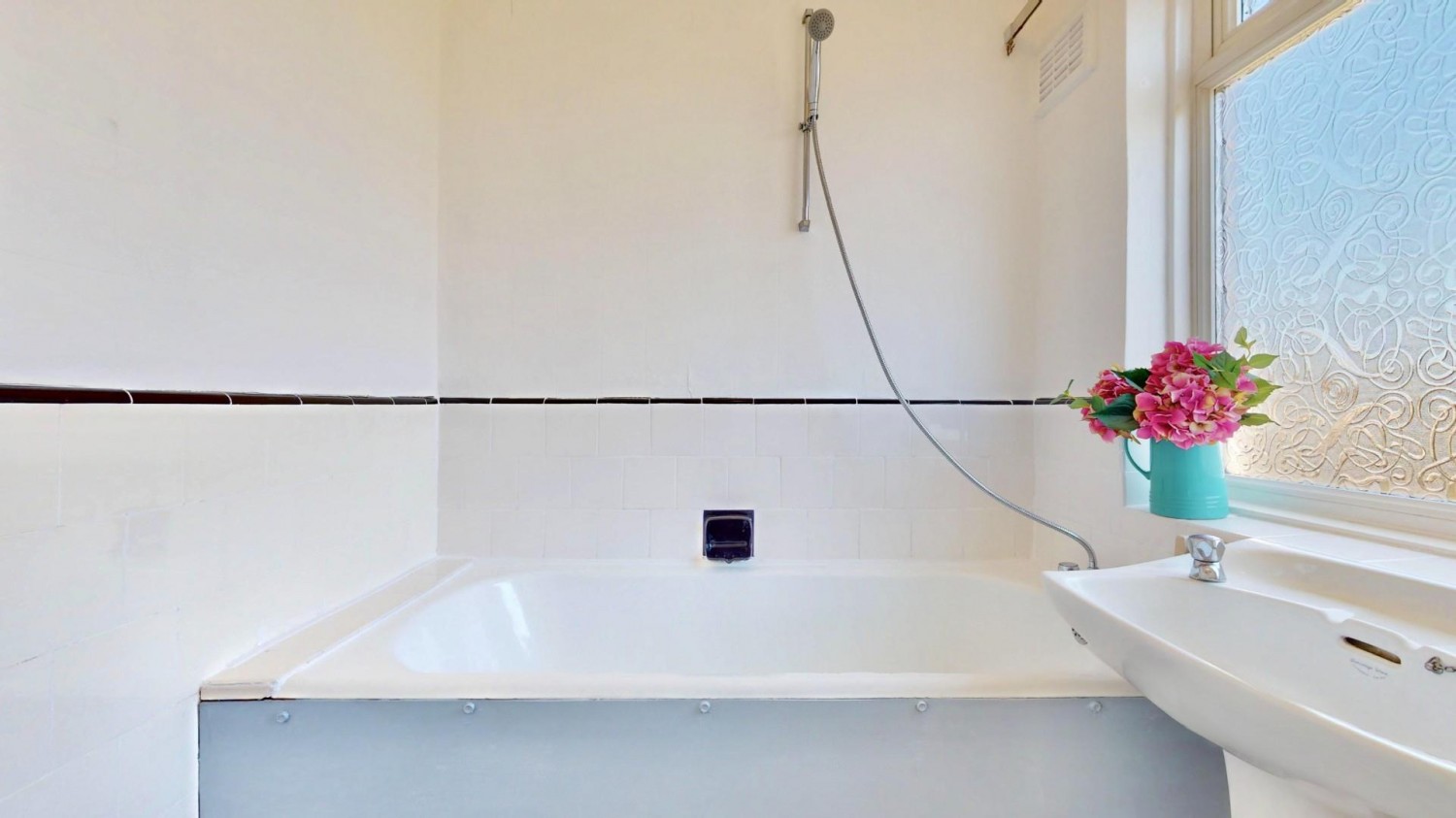 Stanley Avenue, Dagenham, RM8