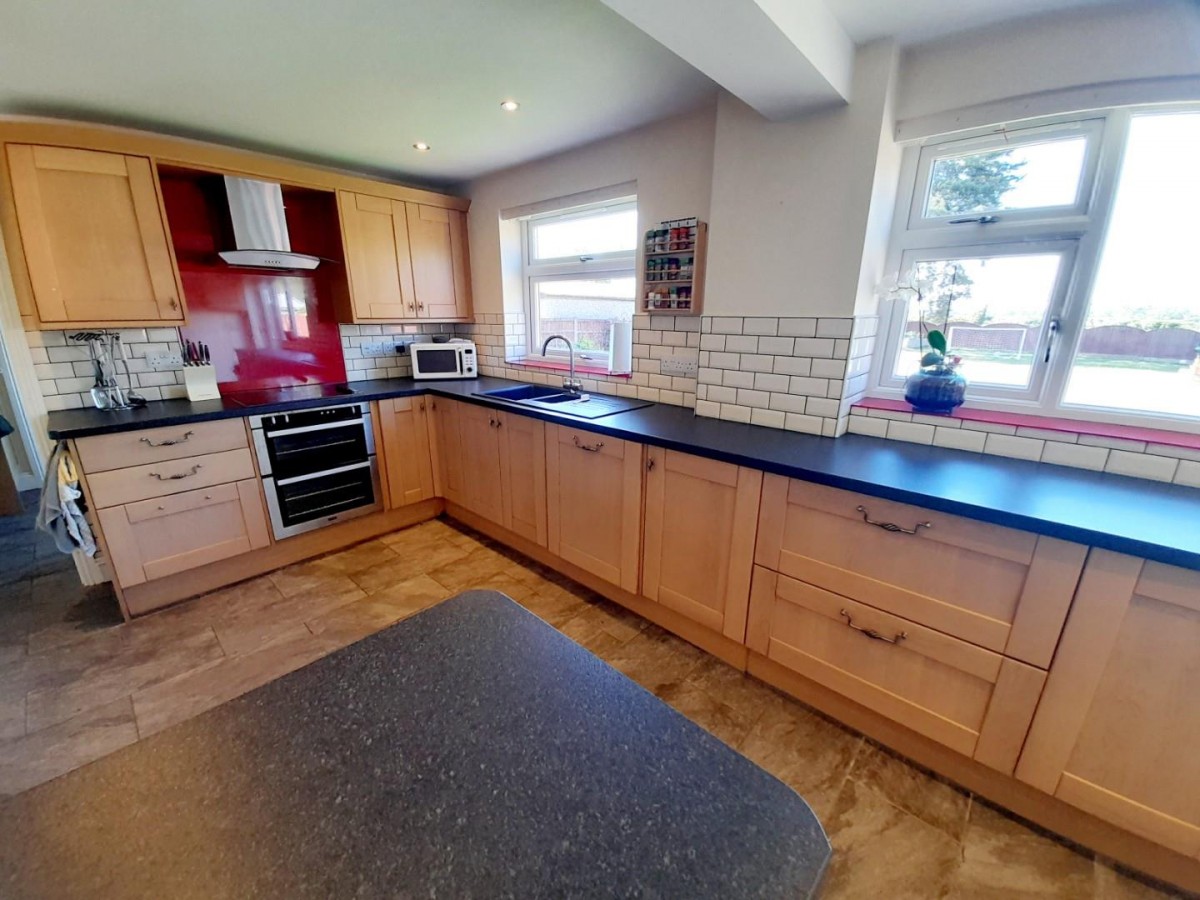 High Street, Blyton, Gainsborough, DN21 3JX