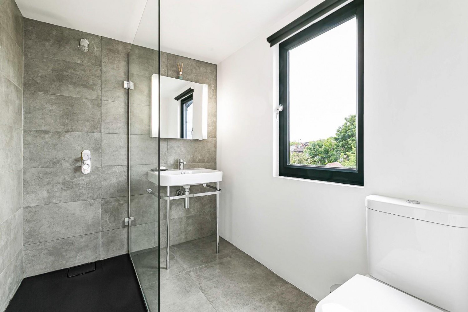 Brockley Rise, London, SE23 1NL