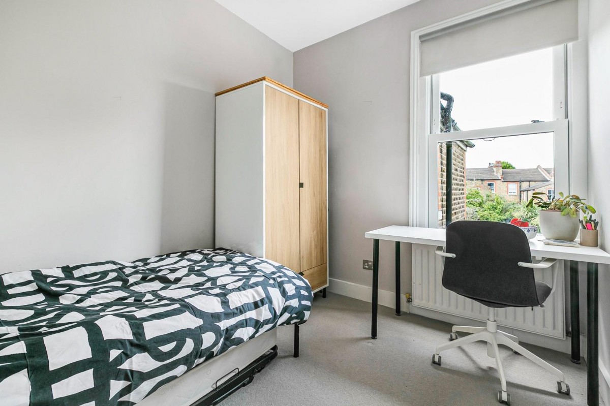 Brockley Rise, London, SE23 1NL