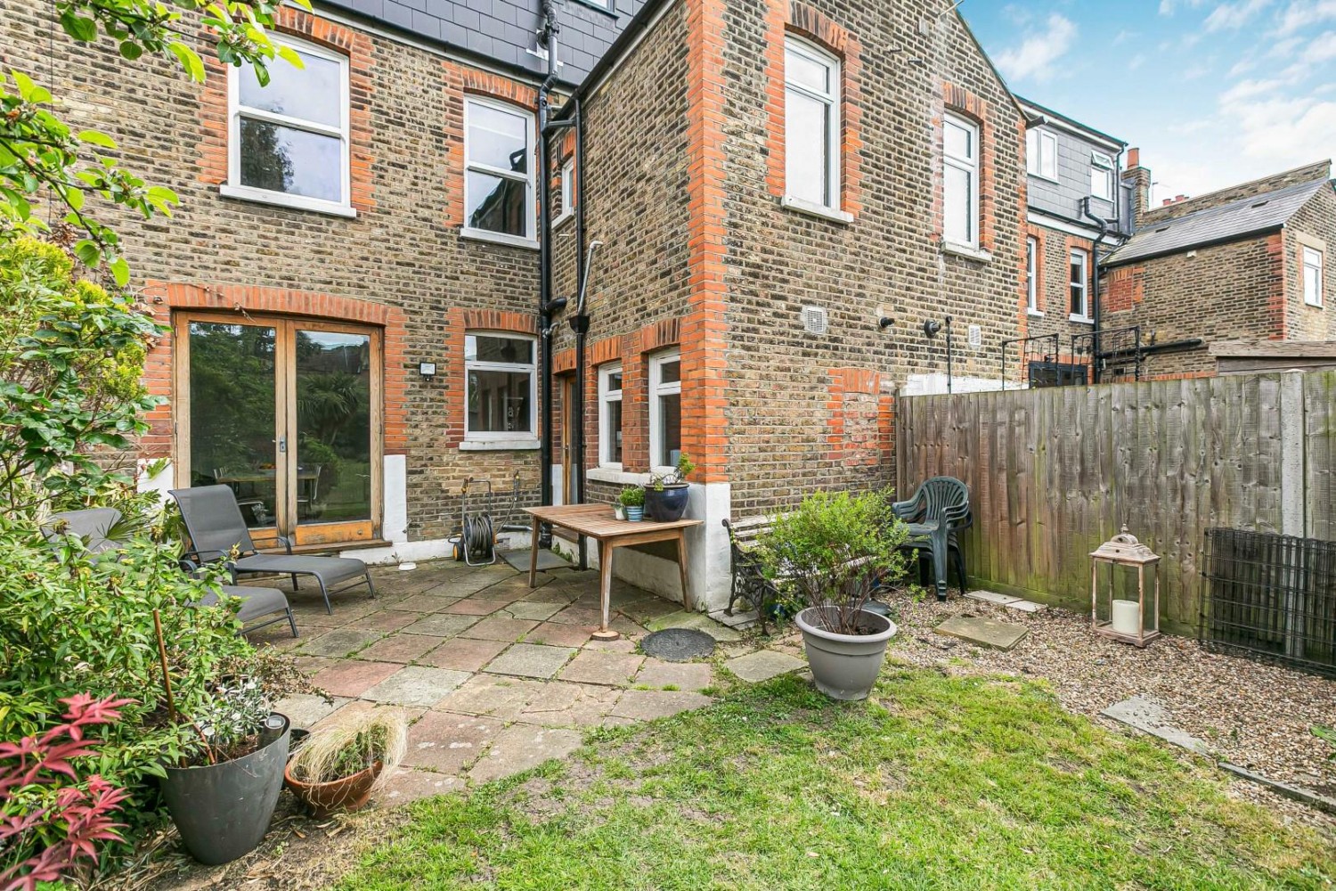Brockley Rise, London, SE23 1NL