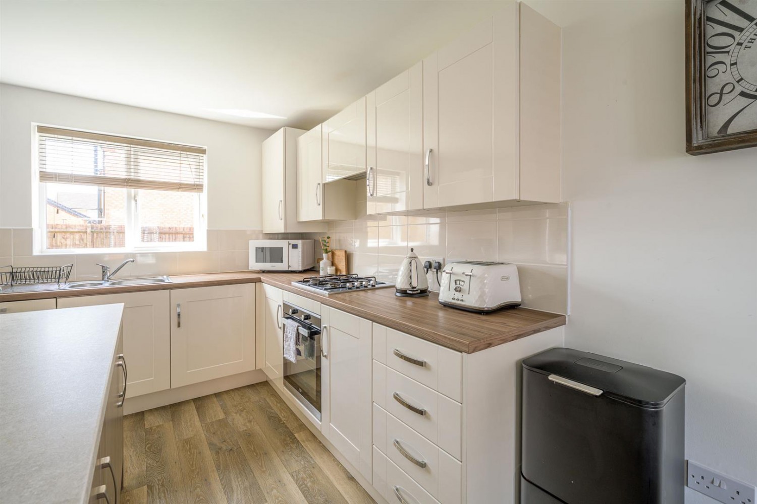 Pullman Drive, Kingswinford, DY6 7BE