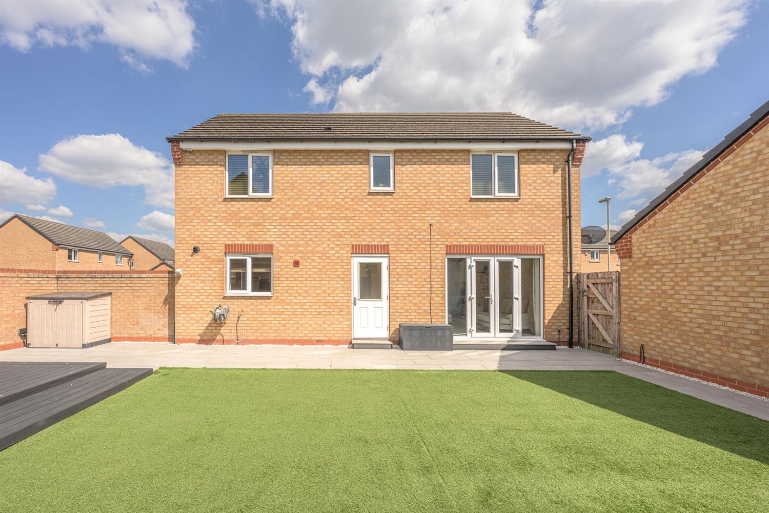 Pullman Drive, Kingswinford, DY6 7BE
