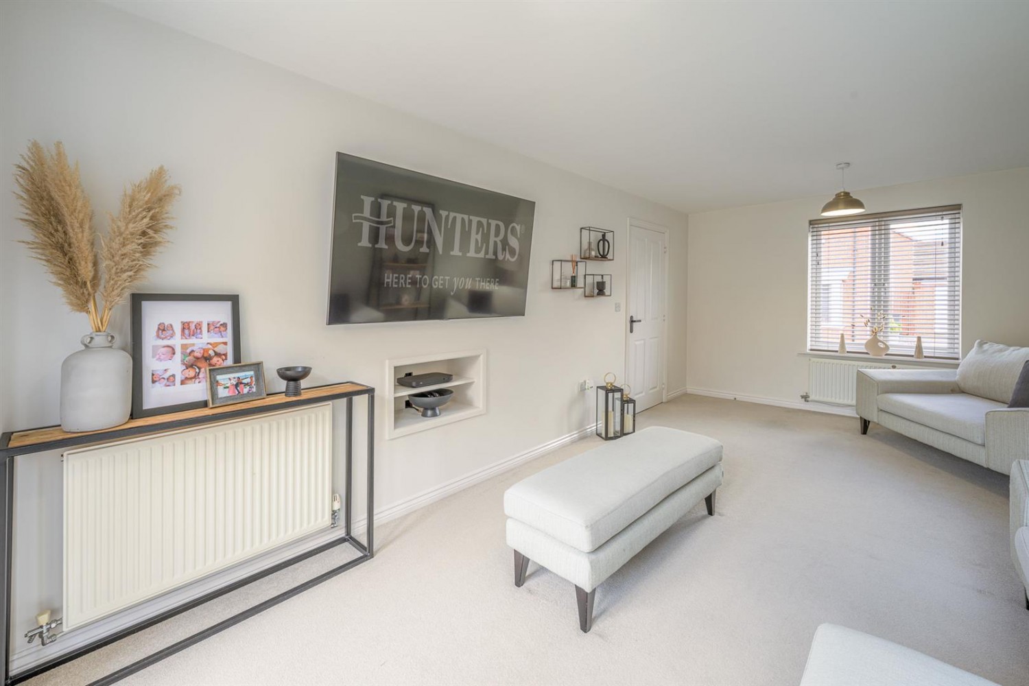 Pullman Drive, Kingswinford, DY6 7BE