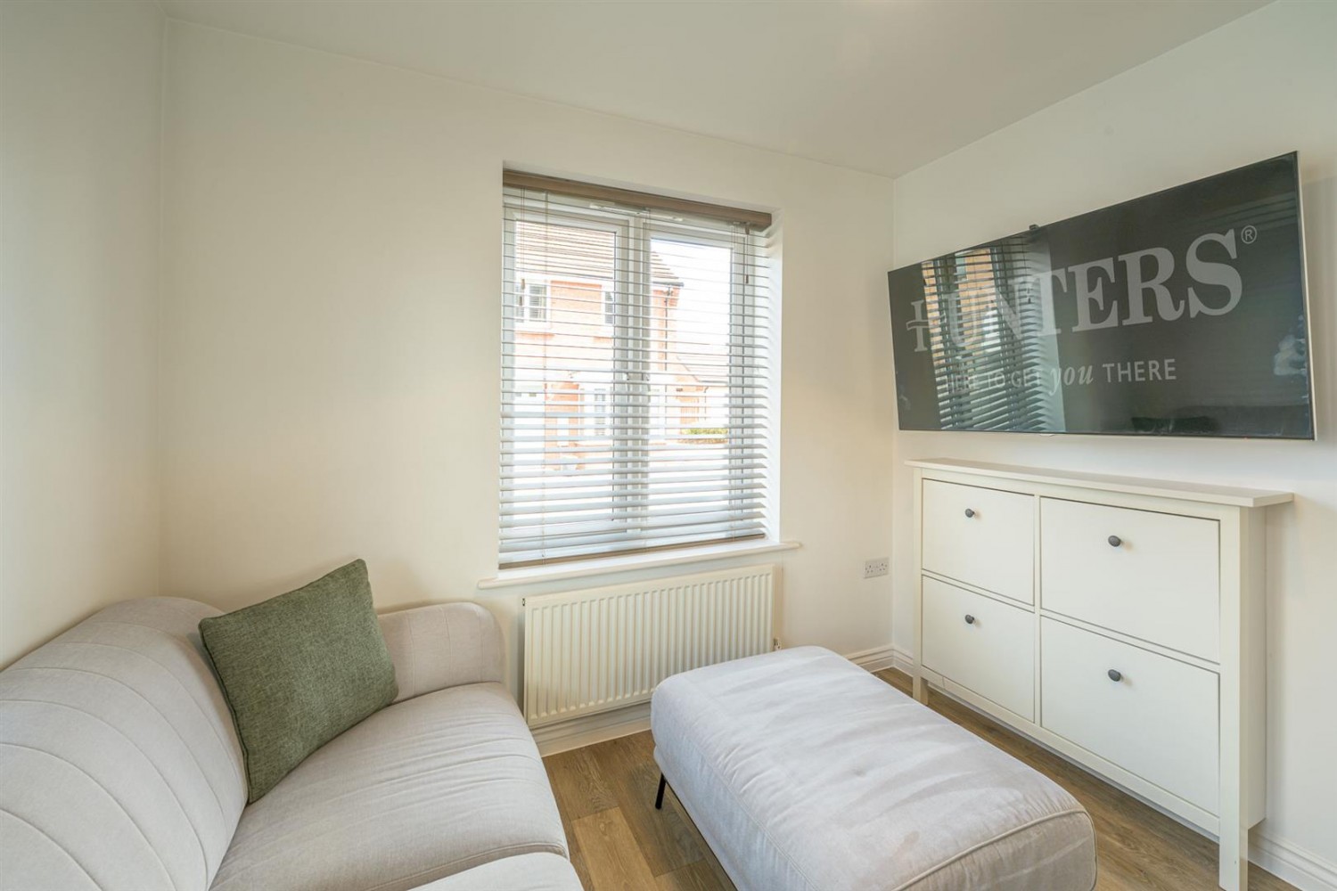 Pullman Drive, Kingswinford, DY6 7BE