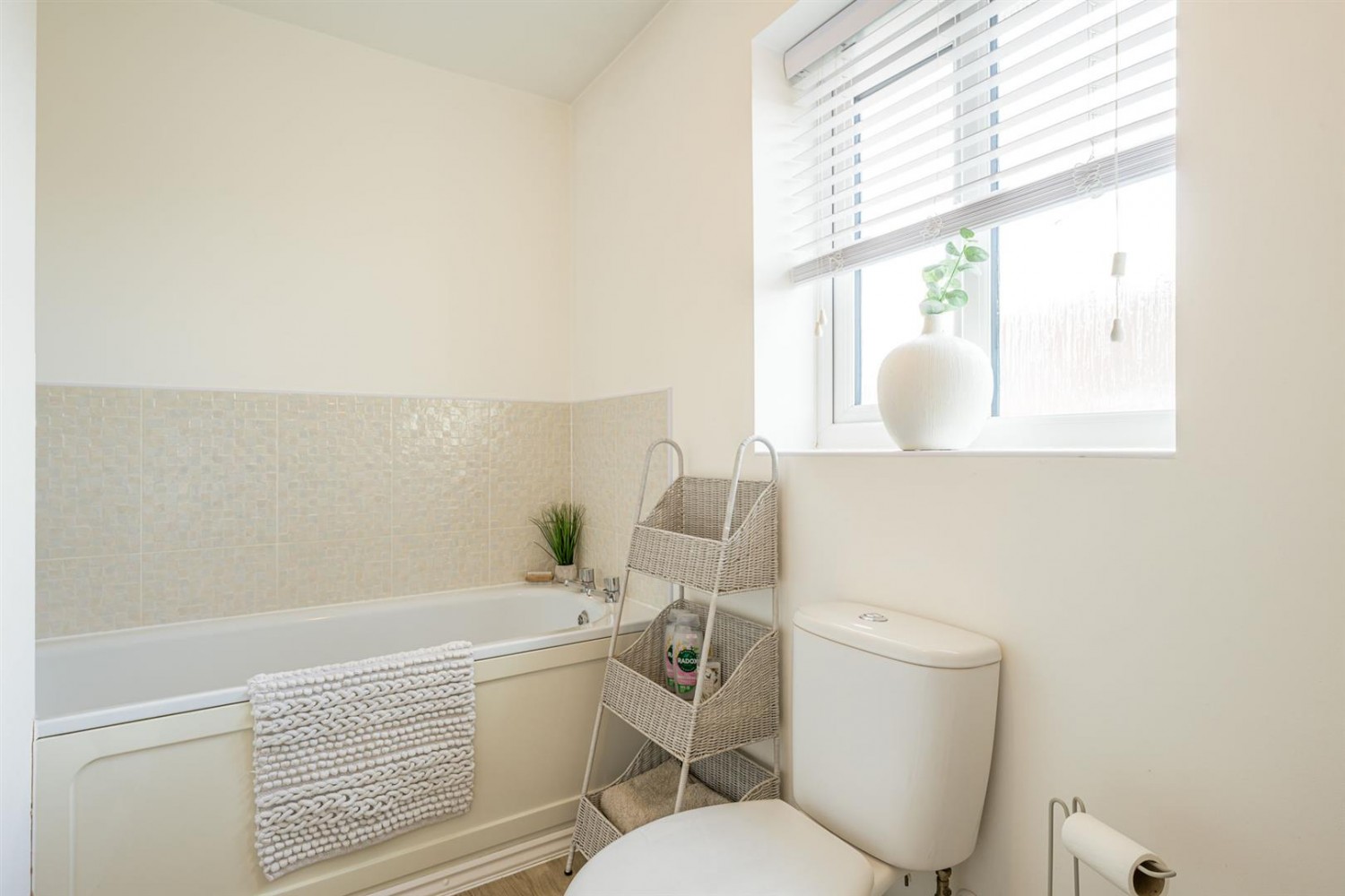 Pullman Drive, Kingswinford, DY6 7BE