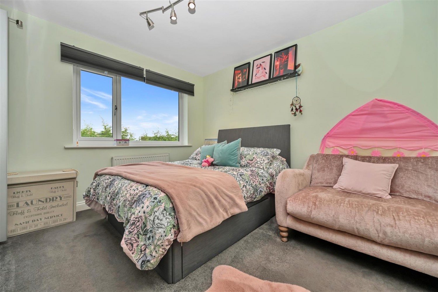 Greenhills, Rawdon, Leeds