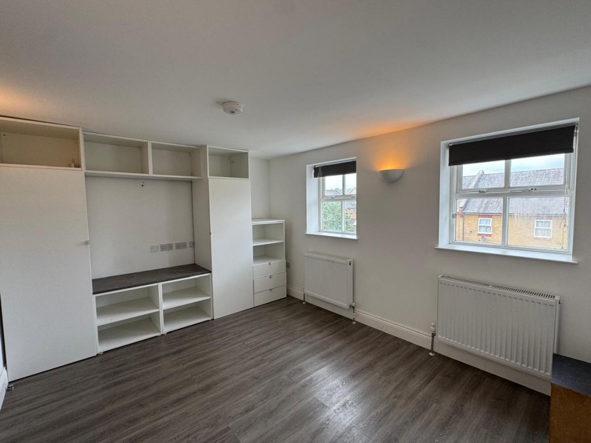 Chamberlayne Avenue, Wembley, Middlesex, HA9 8SS