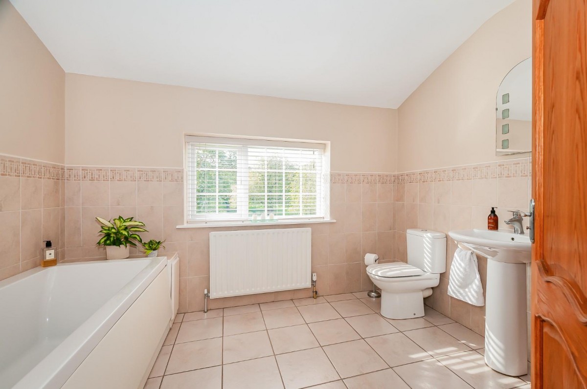 Lilac Cottage, Redwood Drive, Brandesburton, YO25 8UH