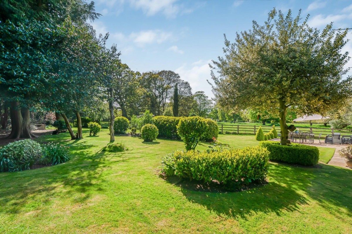 Lilac Cottage, Redwood Drive, Brandesburton, YO25 8UH