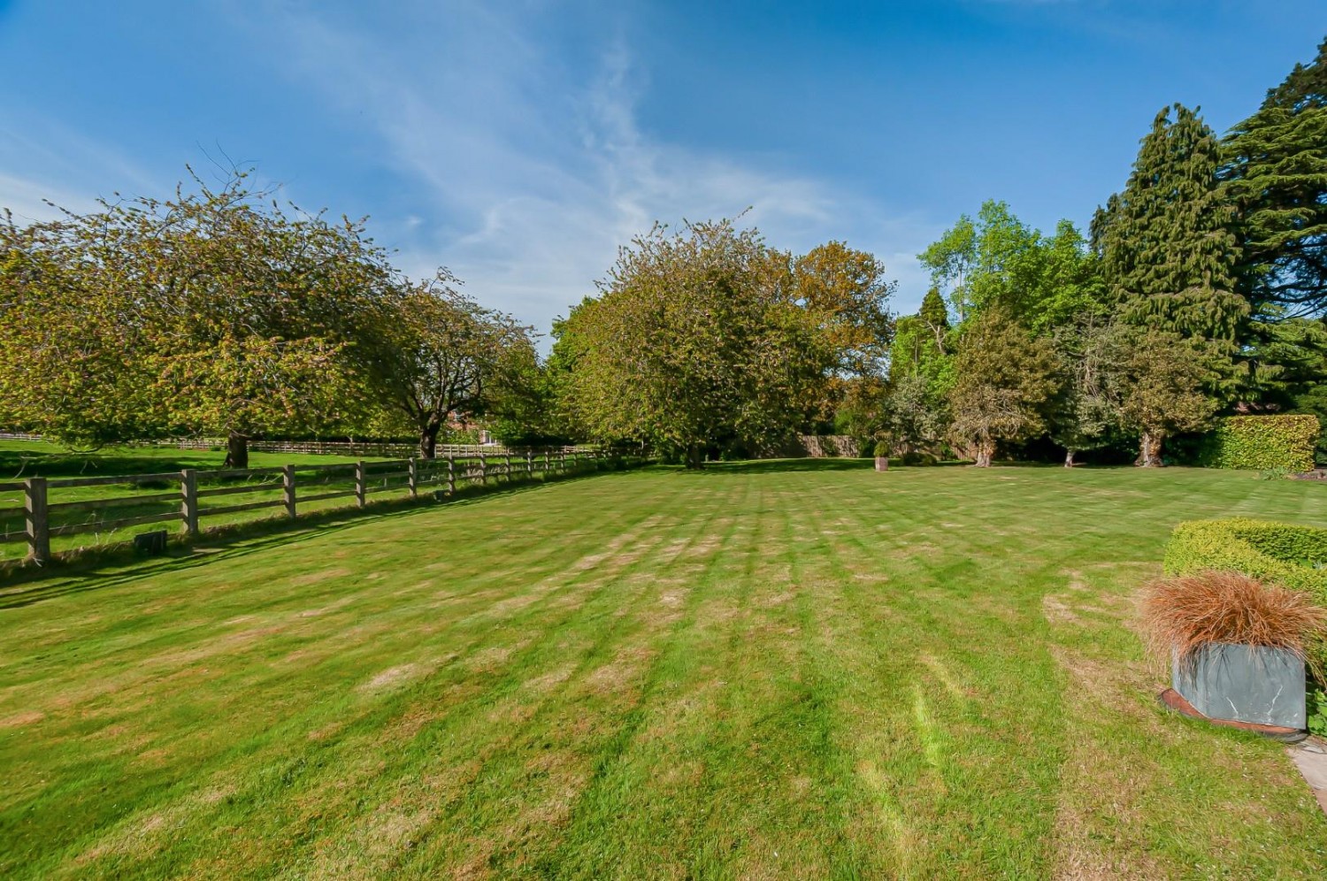 Lilac Cottage, Redwood Drive, Brandesburton, YO25 8UH