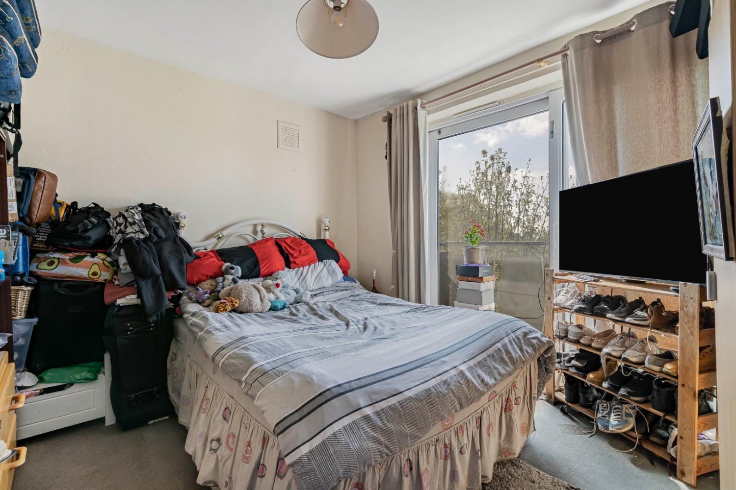 Crescent Wood Road, London