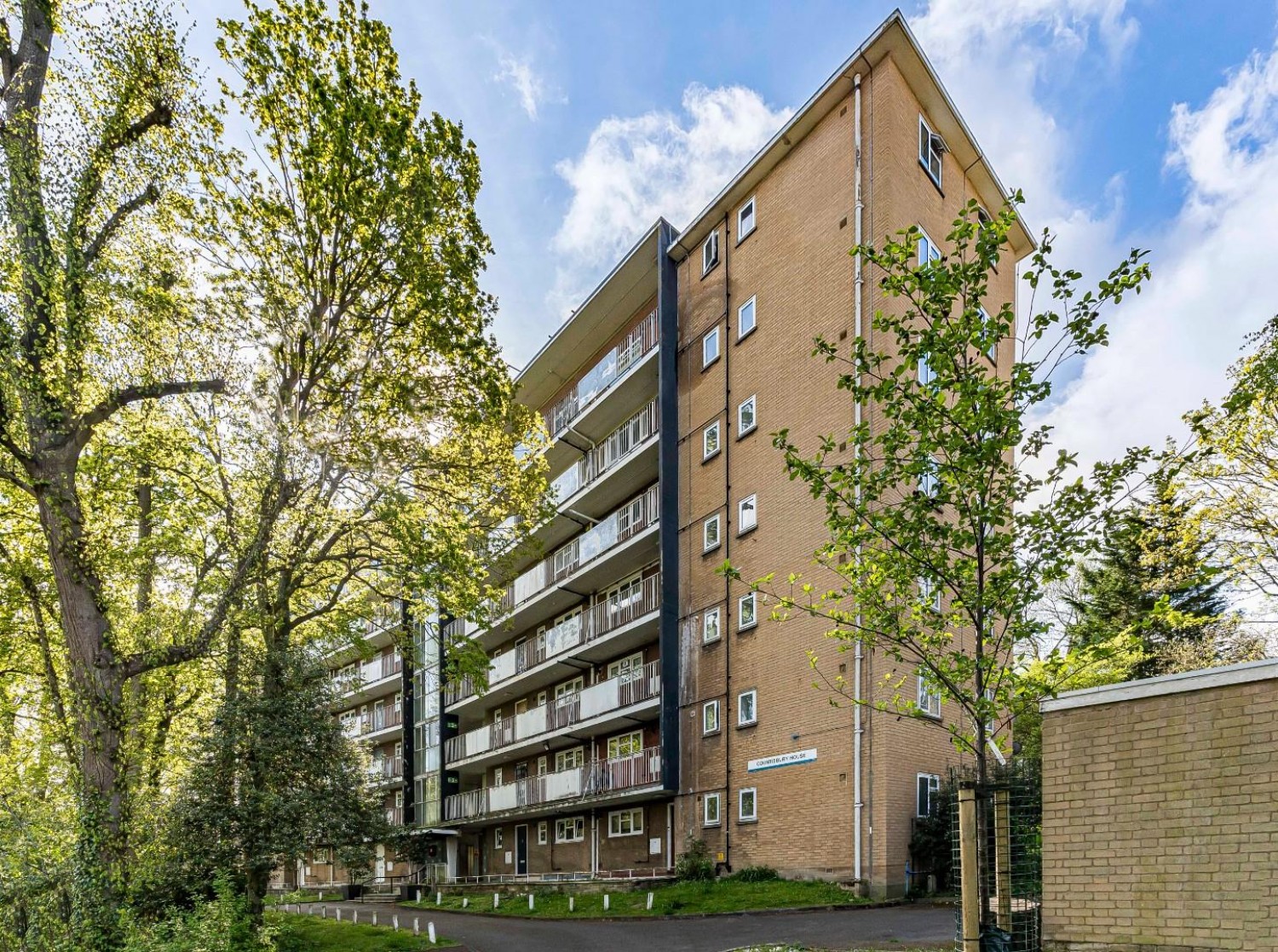 Crescent Wood Road, London