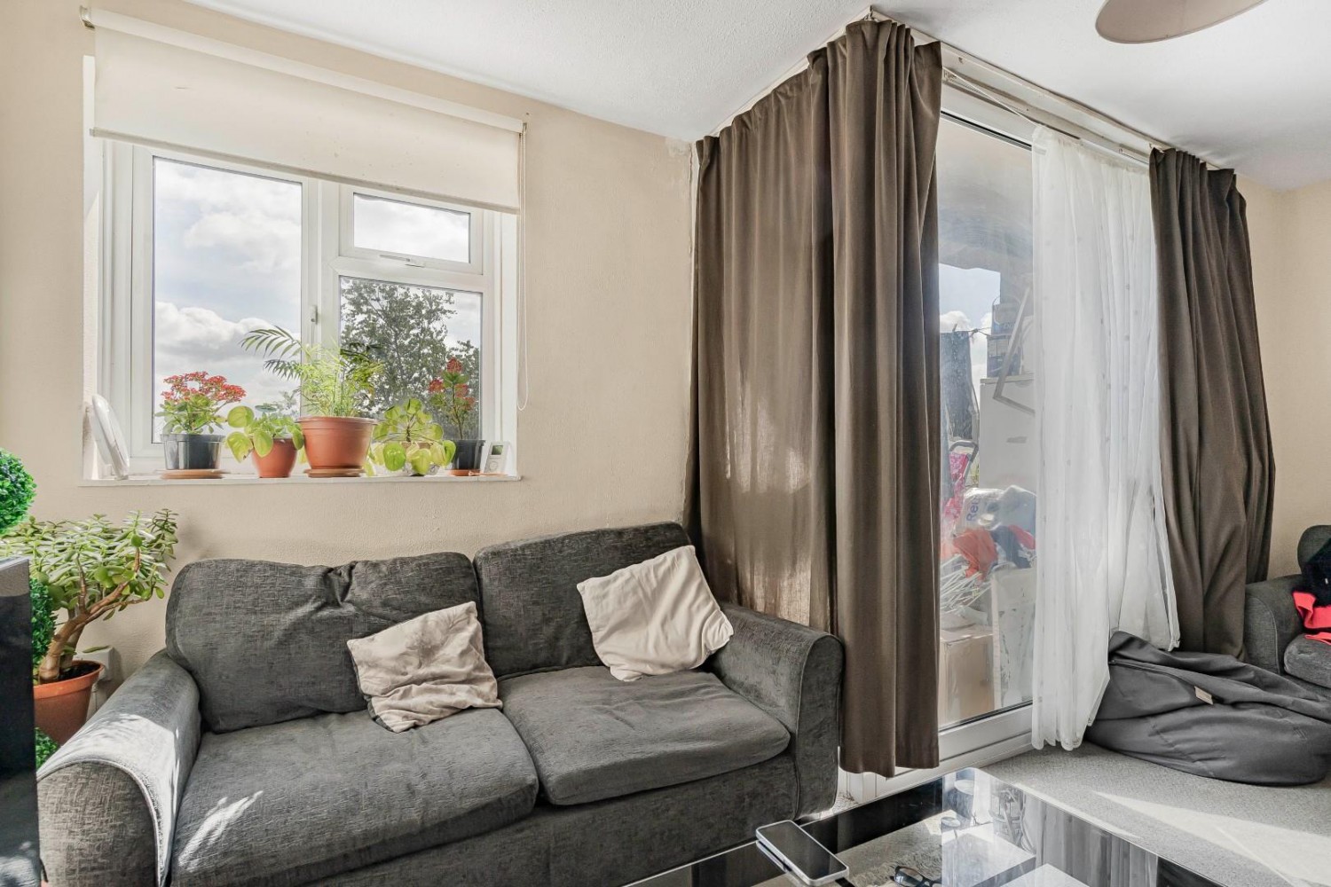 Crescent Wood Road, London