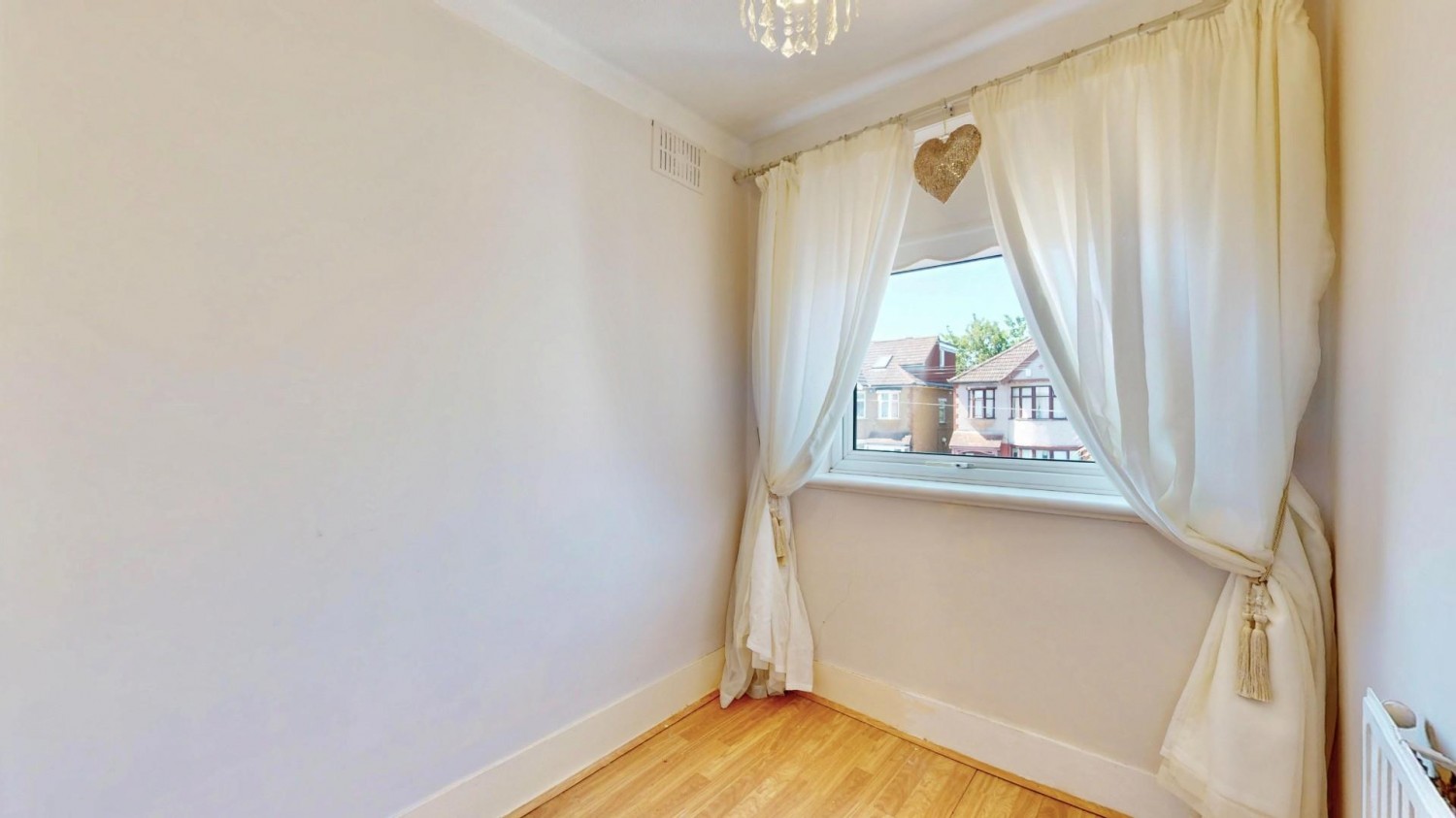 Grosvenor Road, Dagenham, RM8