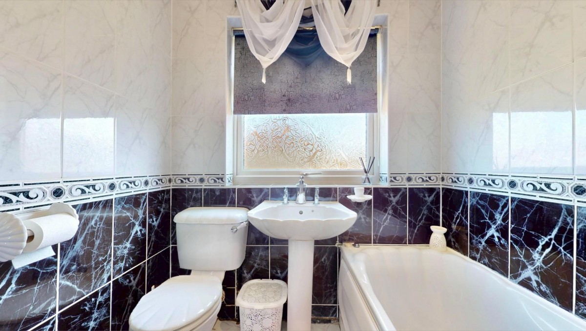 Grosvenor Road, Dagenham, RM8