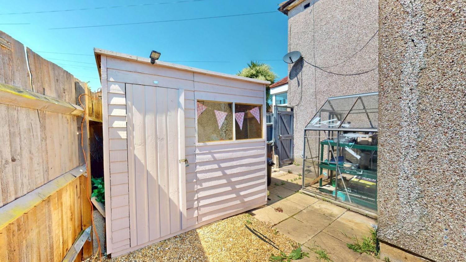 Grosvenor Road, Dagenham, RM8
