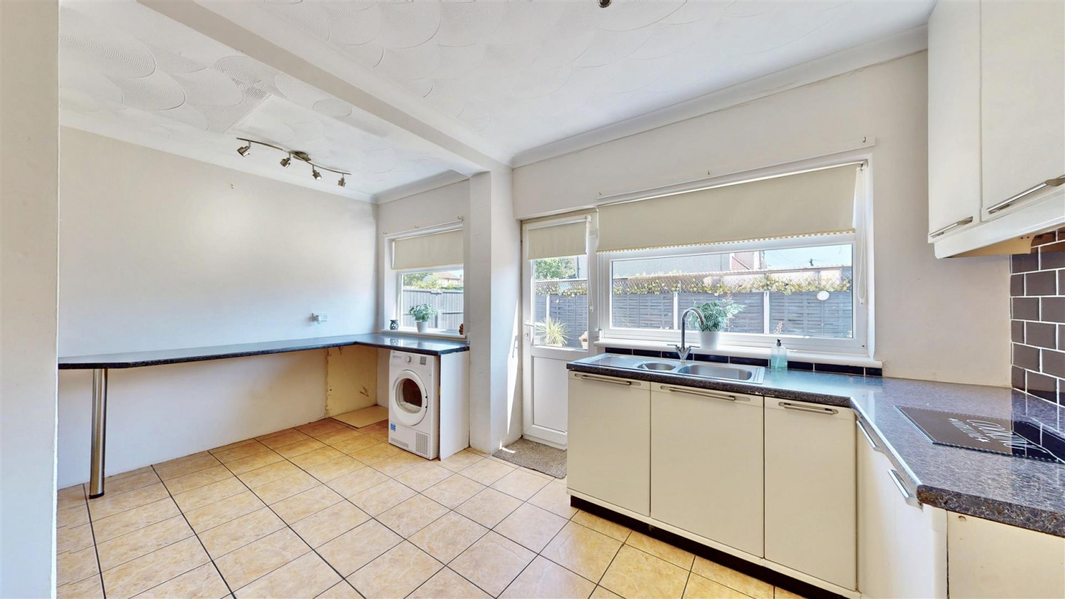 Grosvenor Road, Dagenham, RM8