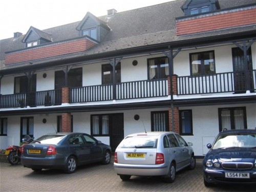 Pryors Court, Baldock